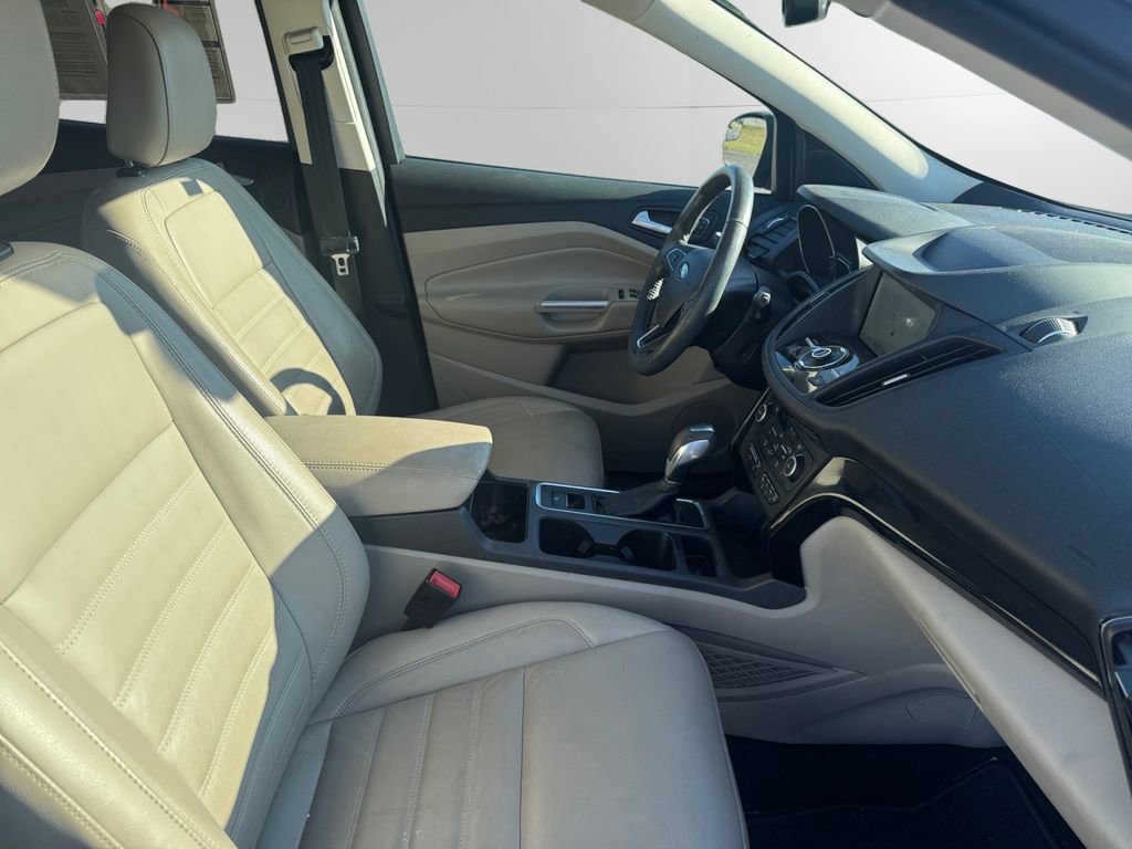 Certified 2019 Ford Escape Titanium image 15