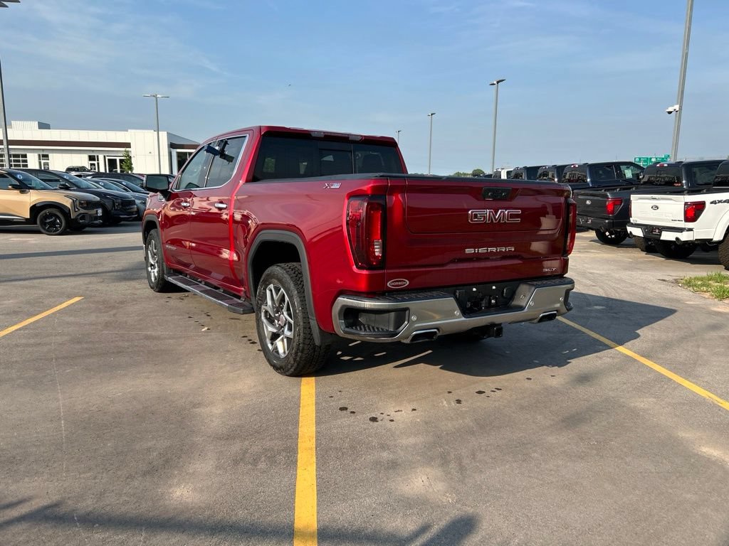 Used 2023 GMC Sierra 1500 SLT w/ SLT Premium Package AWD/4WD image 9