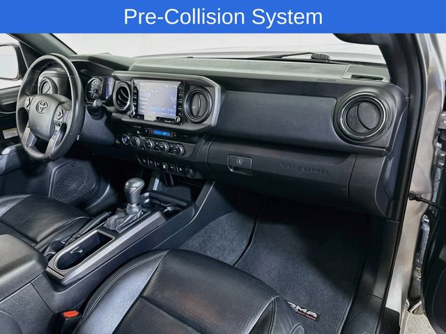 Used 2020 Toyota Tacoma TRD Off-Road w/ TRD Premium Off Road Package AWD/4WD image 14