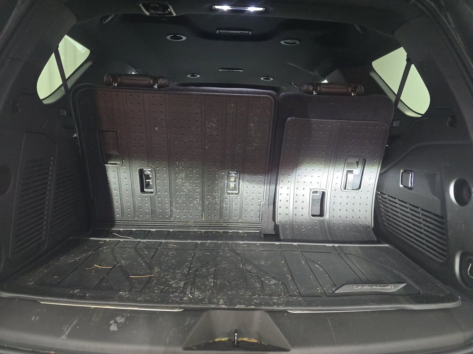 Used 2021 Chevrolet Tahoe Z71 image 17