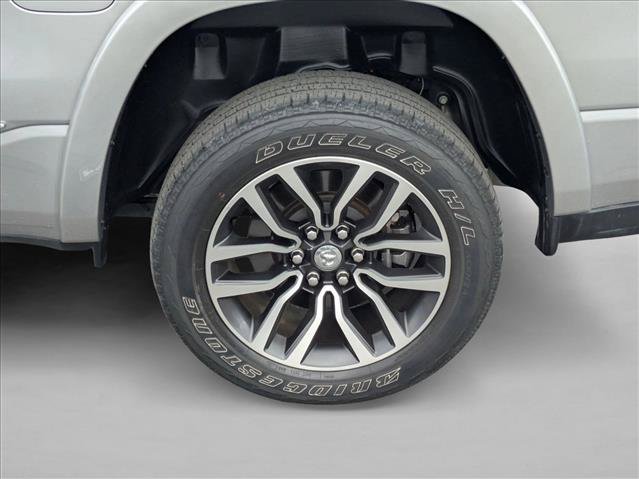 Used 2025 RAM 1500 Limited AWD/4WD image 24