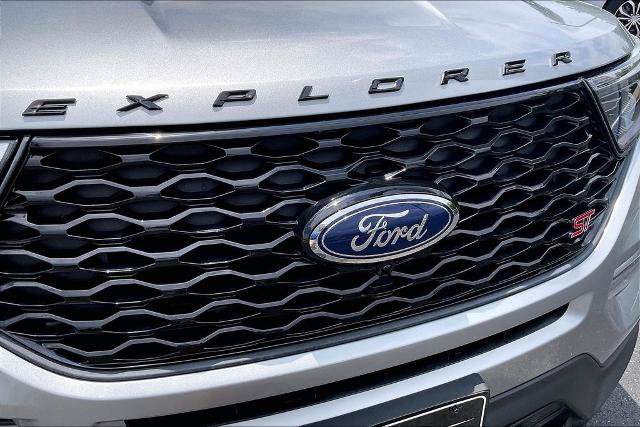 Certified 2023 Ford Explorer ST w/ Equipment Group 401A AWD/4WD image 31