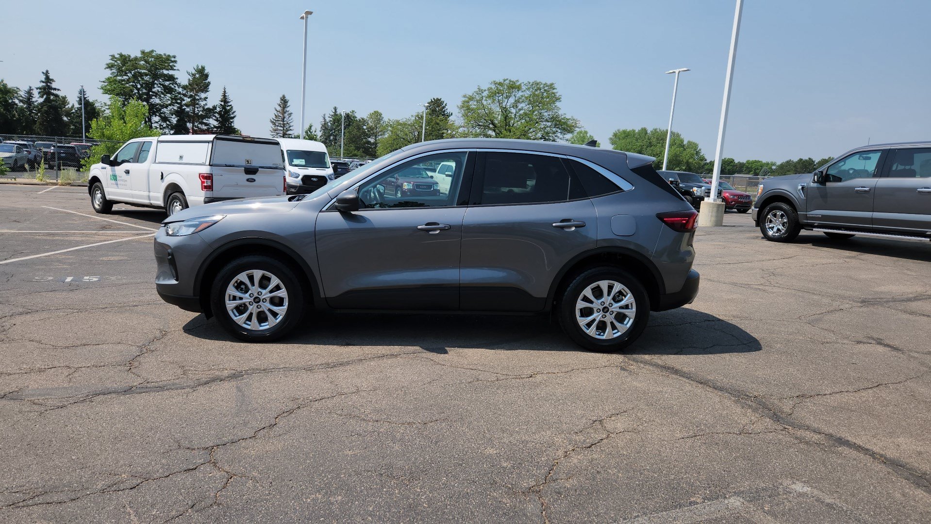 Certified 2024 Ford Escape Active AWD/4WD image 5