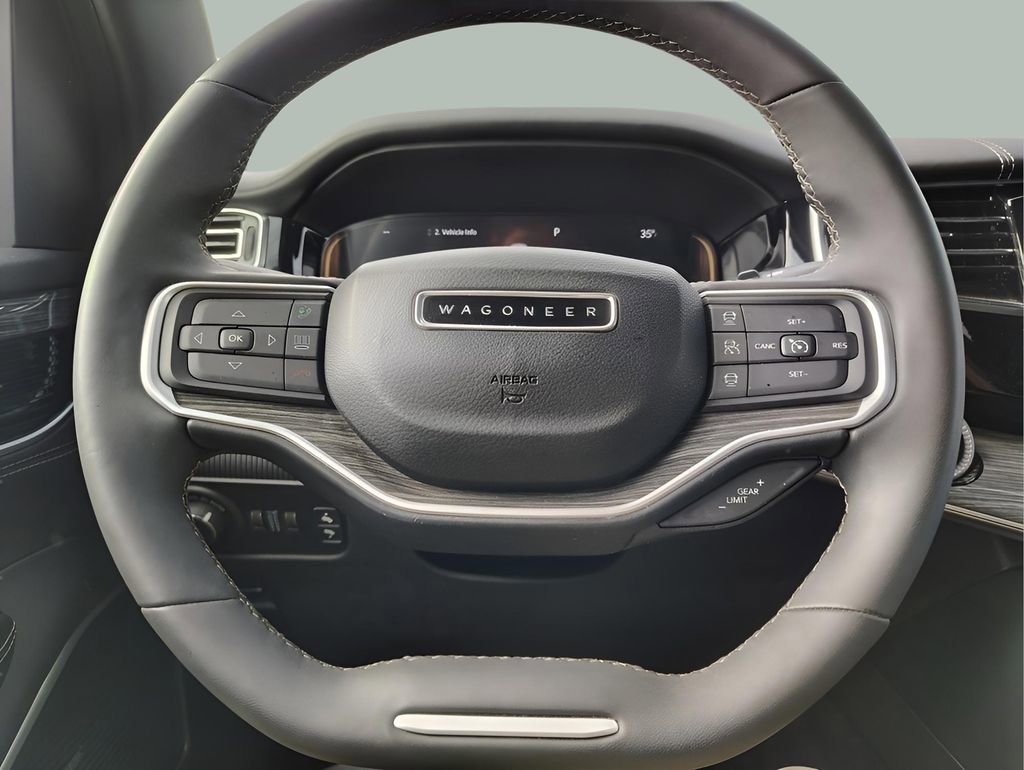 Used 2022 Jeep Wagoneer Series III w/ Flexible Seating Group image 15