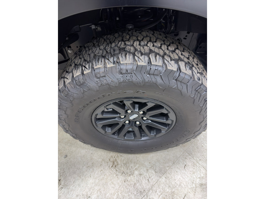 Certified 2025 Ford F150 Raptor AWD/4WD image 9
