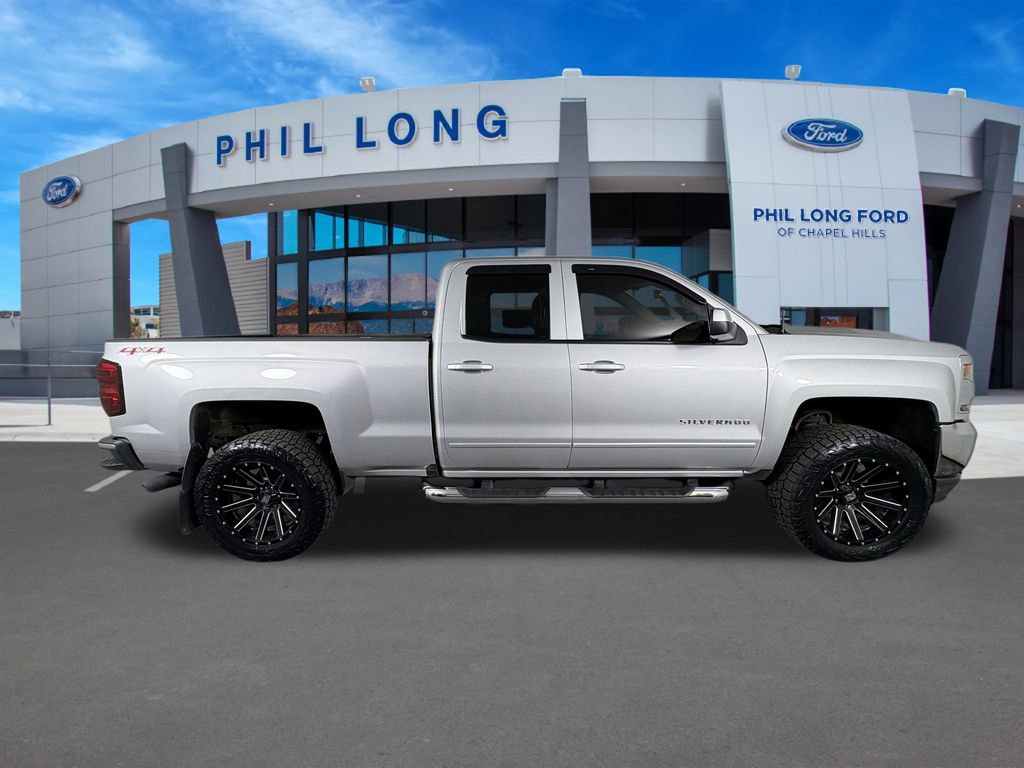 Used 2017 Chevrolet Silverado 1500 LT w/ All Star Edition AWD/4WD image 6