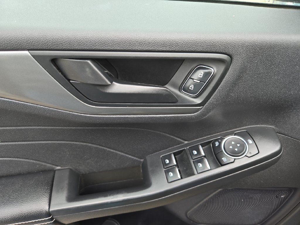 Certified 2024 Ford Escape Active AWD/4WD image 10