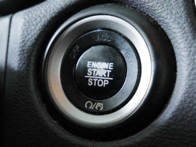 Used 2018 Dodge Durango SXT w/ Quick Order Package 2BB AWD/4WD image 28