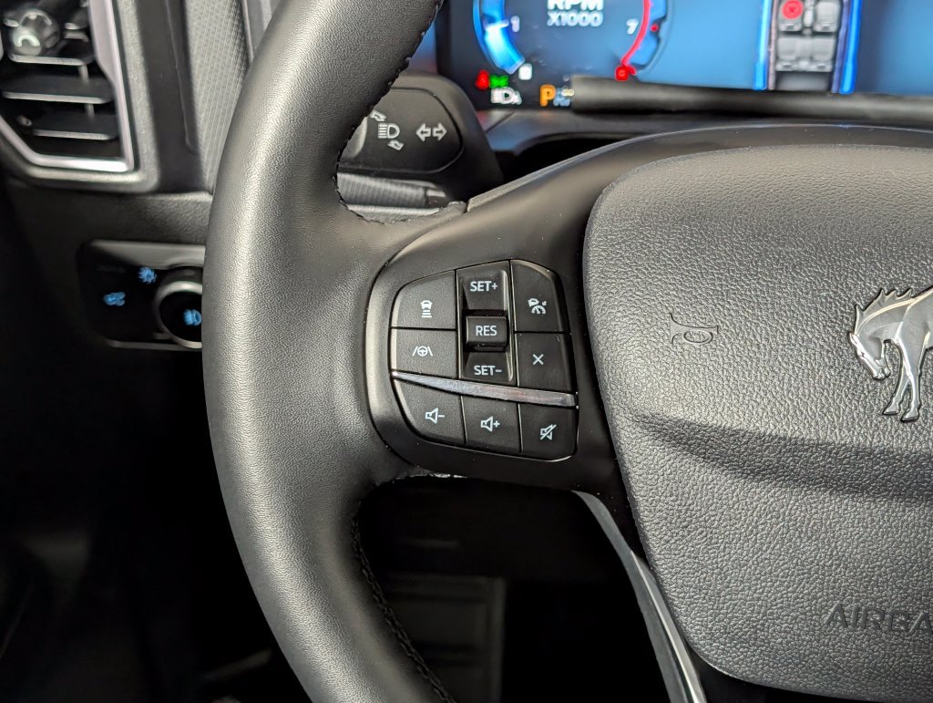Certified 2025 Ford Bronco Sport Outer Banks w/ Outer Banks Tech Package+ AWD/4WD image 17