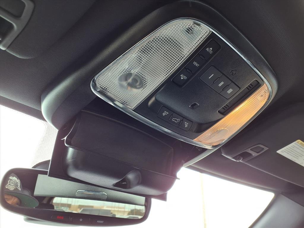 Used 2020 Jeep Grand Cherokee Altitude image 23