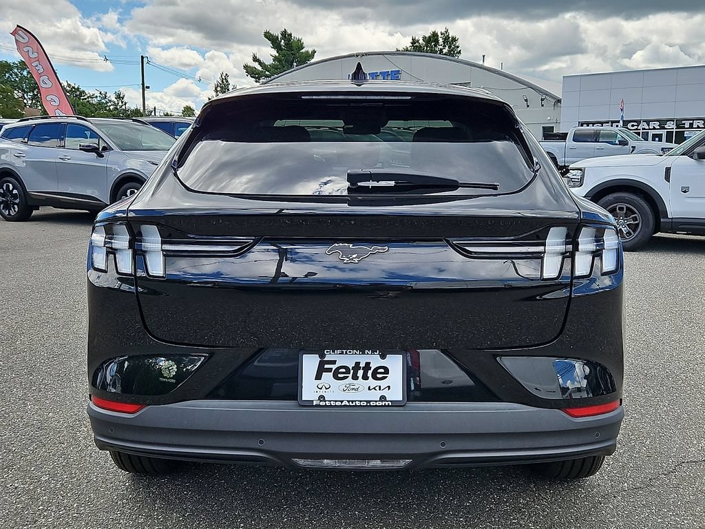 Certified 2024 Ford Mustang Mach-E Select w/ Comfort Package Lite AWD/4WD image 5