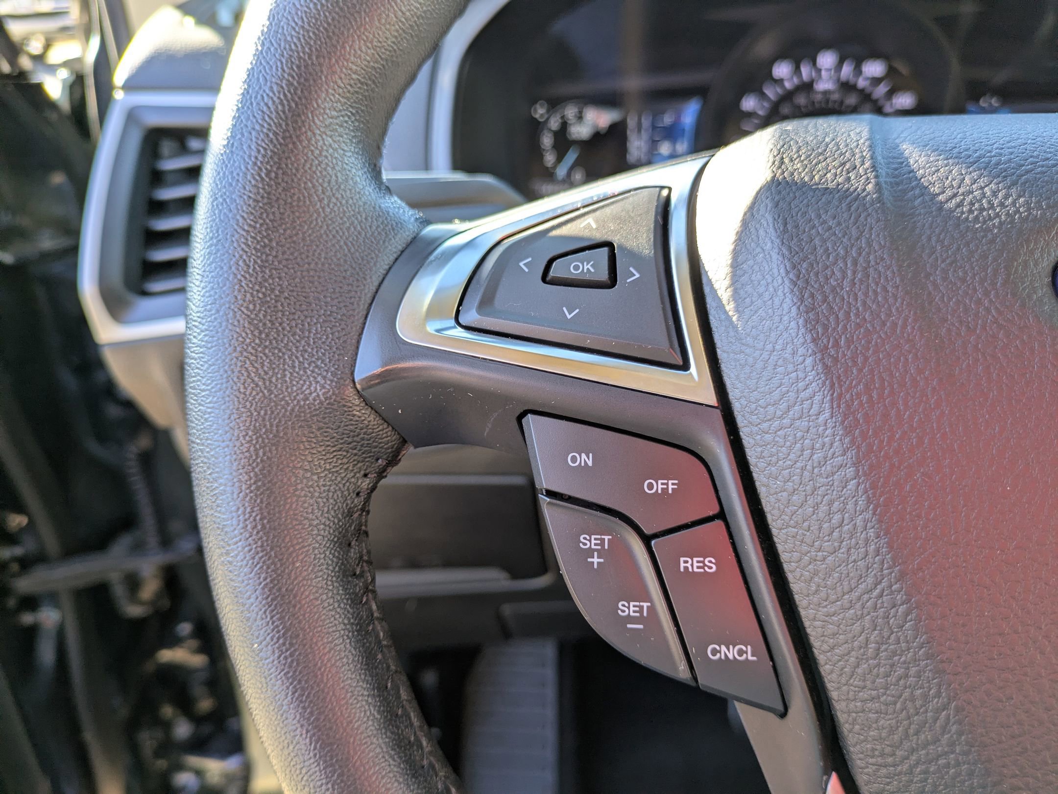 Certified 2022 Ford Edge SEL w/ Convenience Package image 18