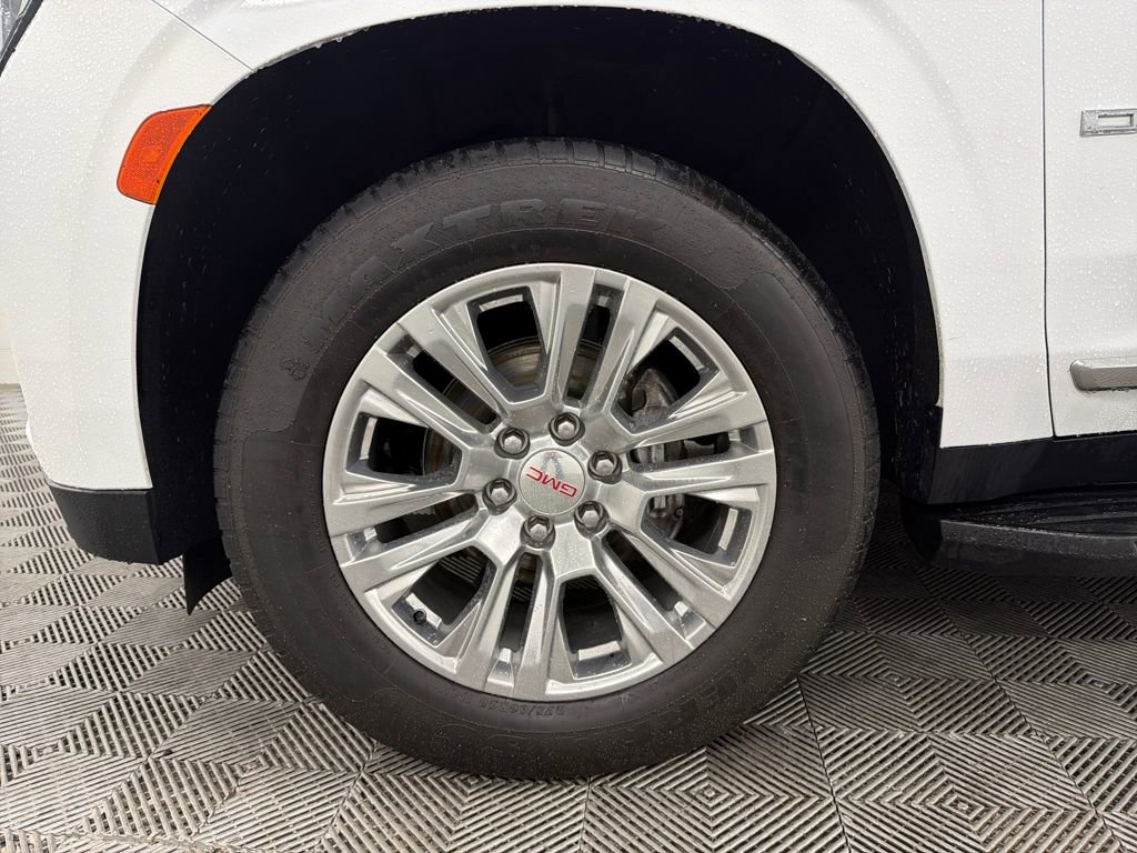 Used 2023 GMC Yukon Denali image 13