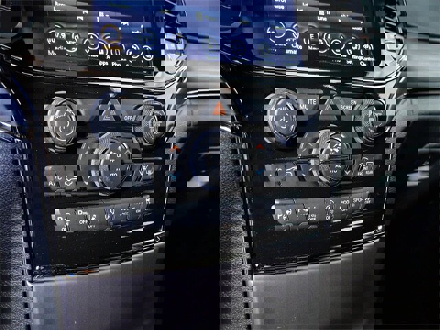 Used 2021 Jeep Grand Cherokee Limited X image 19