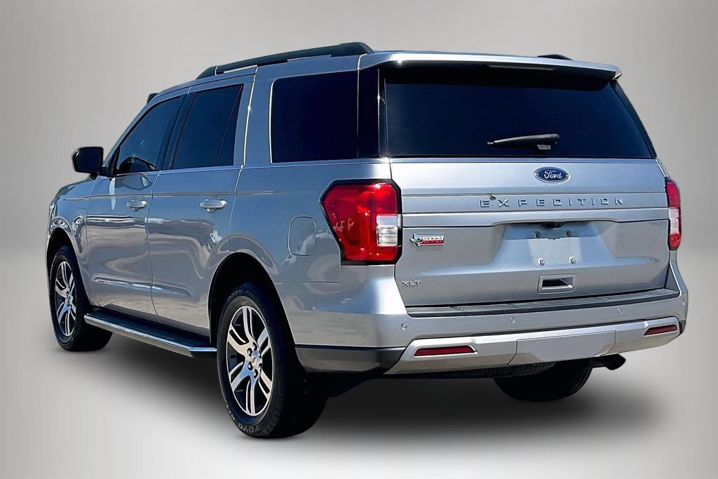 Certified 2022 Ford Expedition XLT RWD image 4