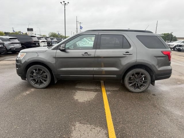 Certified 2018 Ford Explorer XLT w/ Equipment Group 202A AWD/4WD image 7