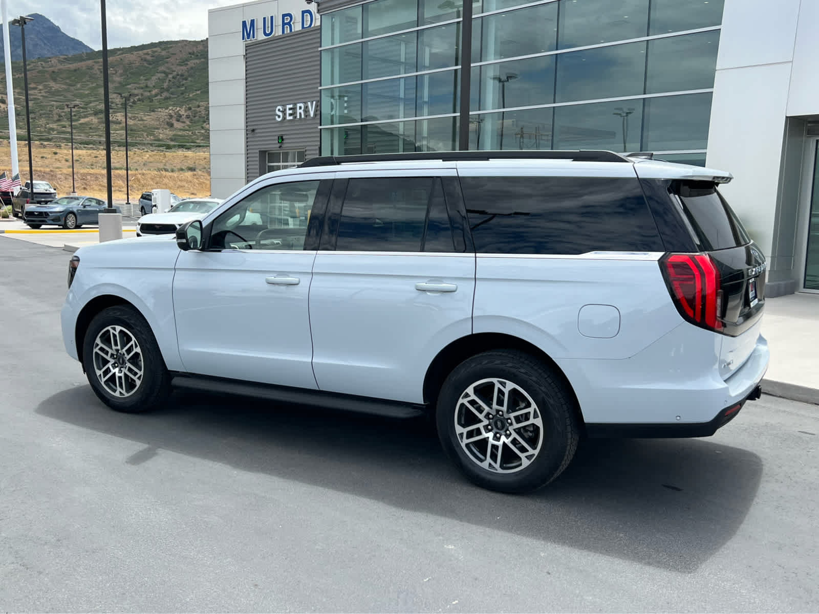 Certified 2025 Ford Expedition Active AWD/4WD image 11