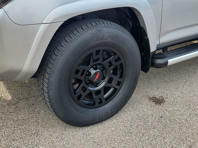 Used 2024 Toyota 4Runner TRD Off-Road Premium w/ Moonroof Package AWD/4WD image 9
