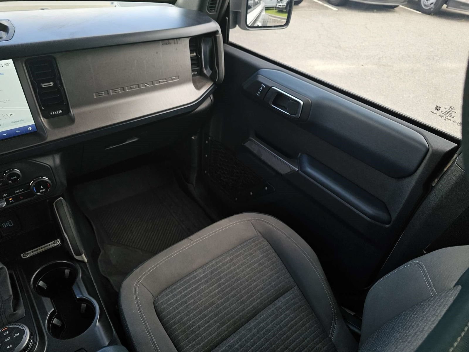 Certified 2022 Ford Bronco Outer Banks w/ Sasquatch Package AWD/4WD image 17