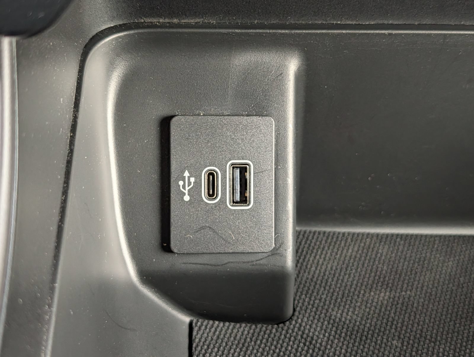 Certified 2025 Ford F150 Tremor AWD/4WD image 28