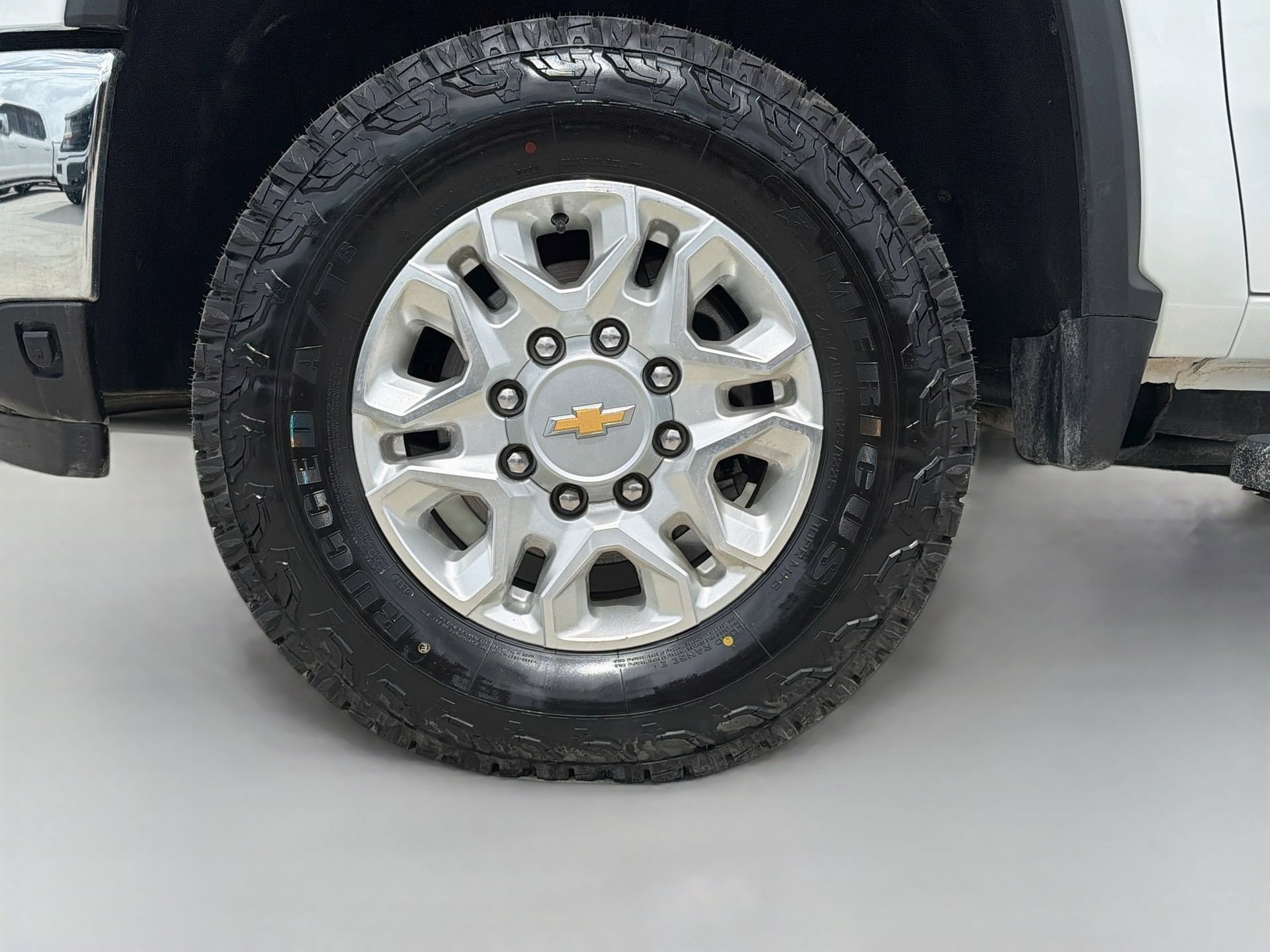 Used 2025 Chevrolet Silverado 2500 LT AWD/4WD image 31