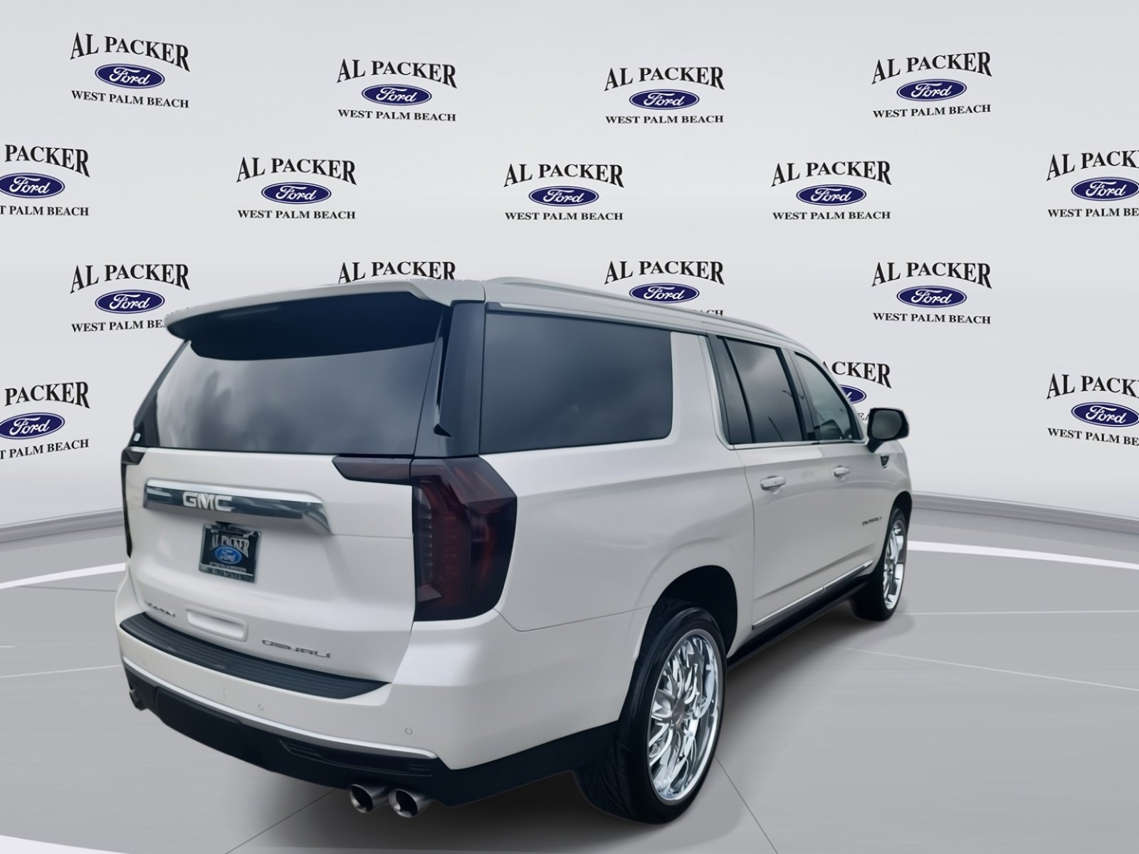 Used 2022 GMC Yukon XL Denali image 5