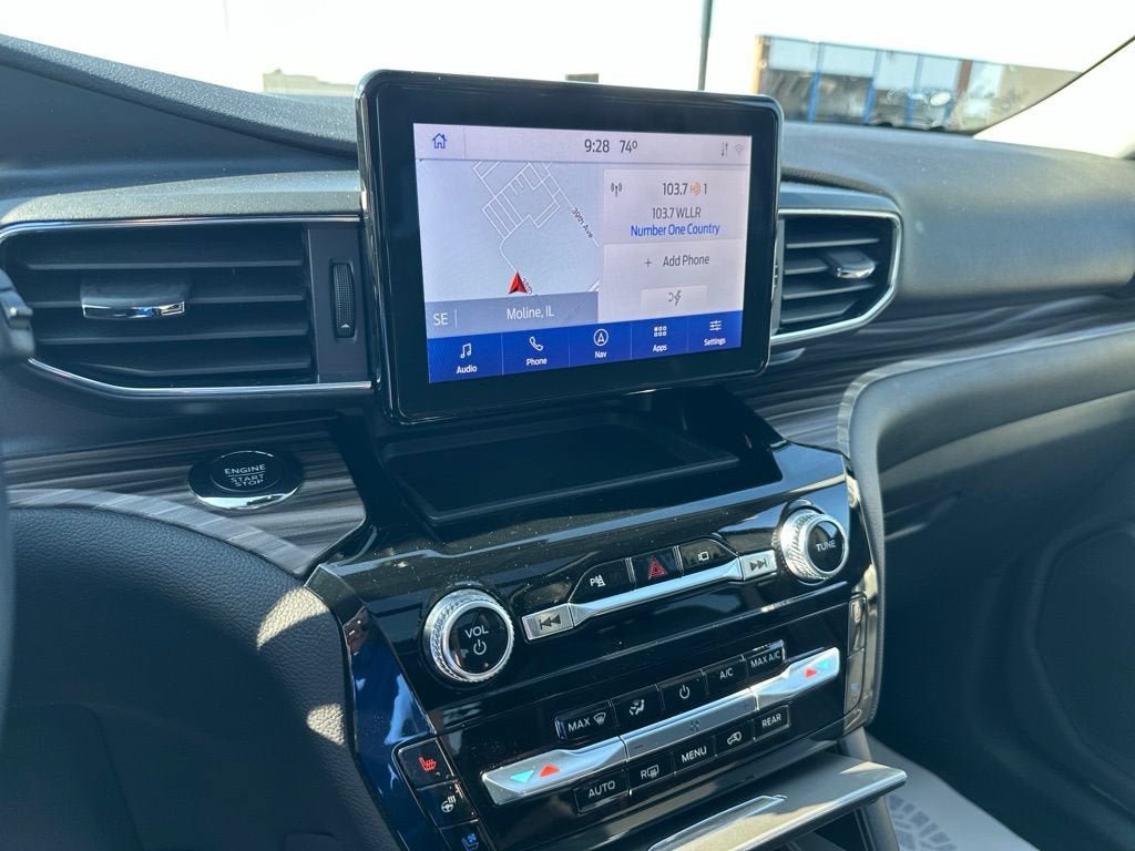 Certified 2022 Ford Explorer Limited w/ Hybrid Equipment Group 310A AWD/4WD image 21
