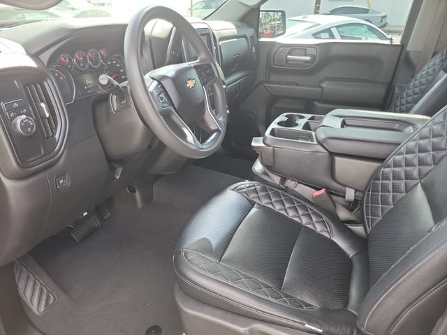 Used 2021 Chevrolet Silverado 1500 Custom w/ LPO, Dark Essentials Package RWD image 22