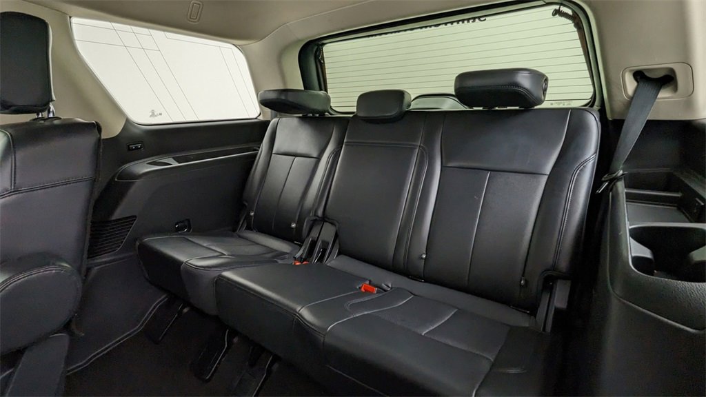 Certified 2024 Ford Expedition XLT image 38