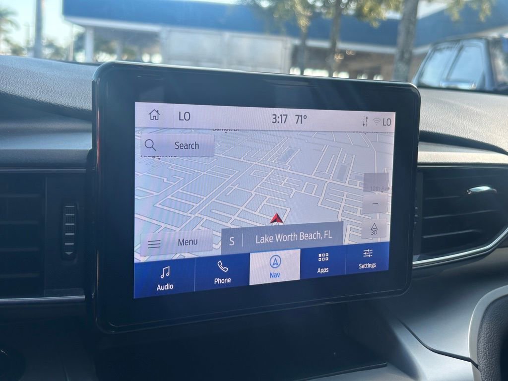 Certified 2022 Ford Explorer XLT w/ Equipment Group 202A image 15