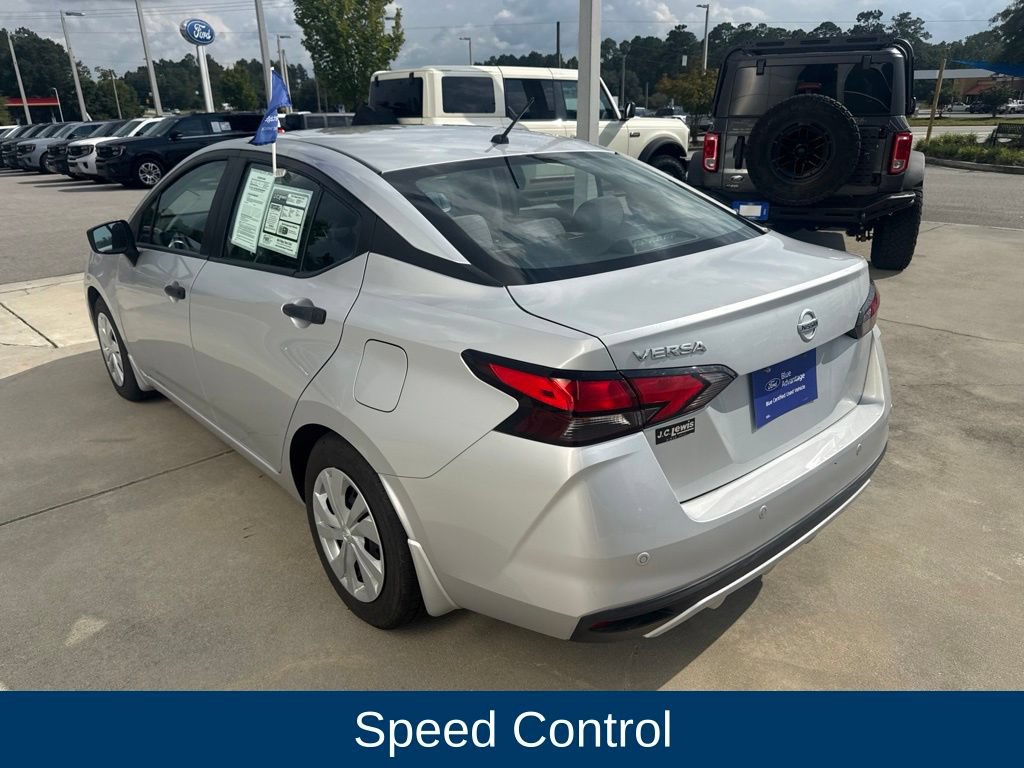 Used 2021 Nissan Versa S FWD image 5