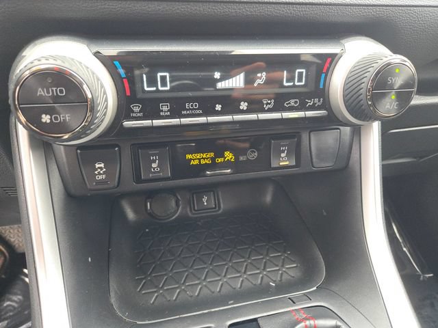 Used 2021 Toyota RAV4 SE w/ Weather & Moonroof Package AWD/4WD image 15