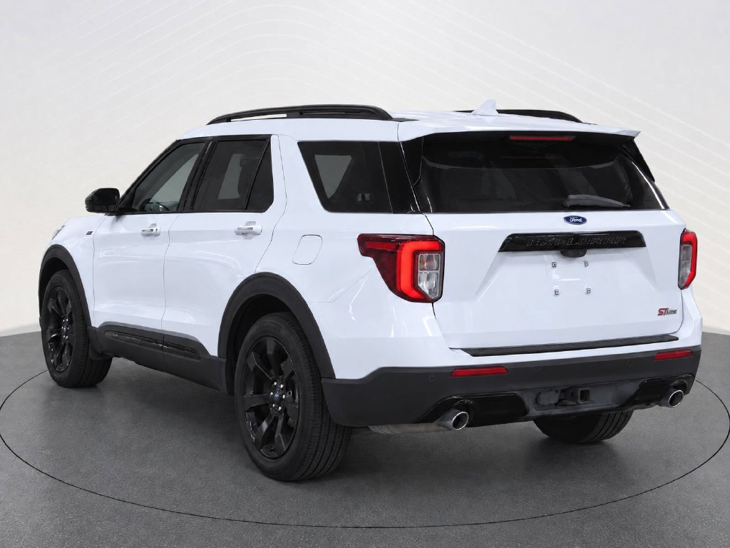 Certified 2023 Ford Explorer ST-Line w/ Class IV Trailer Tow Package RWD image 4