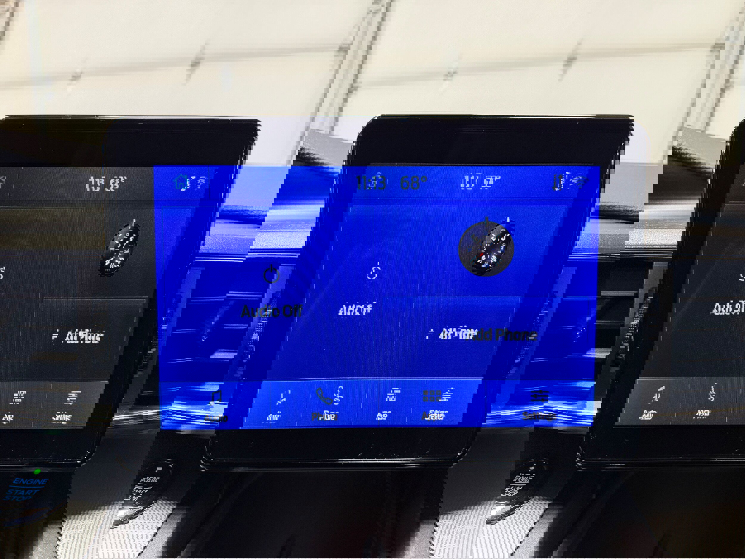 Certified 2020 Ford Explorer XLT w/ Equipment Group 202A image 25