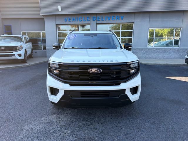 Certified 2025 Ford Expedition Active AWD/4WD video 2