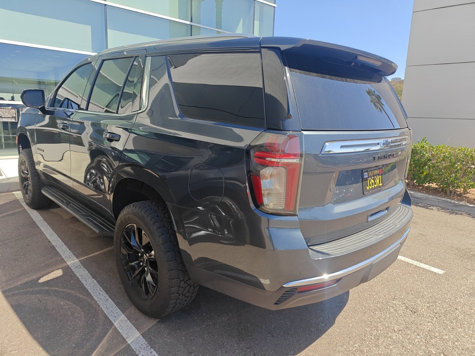 Used 2021 Chevrolet Tahoe LS AWD/4WD image 4