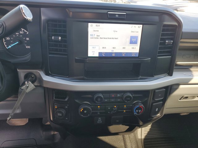 Certified 2025 Ford F550 4x4 Regular Cab Super Duty image 28