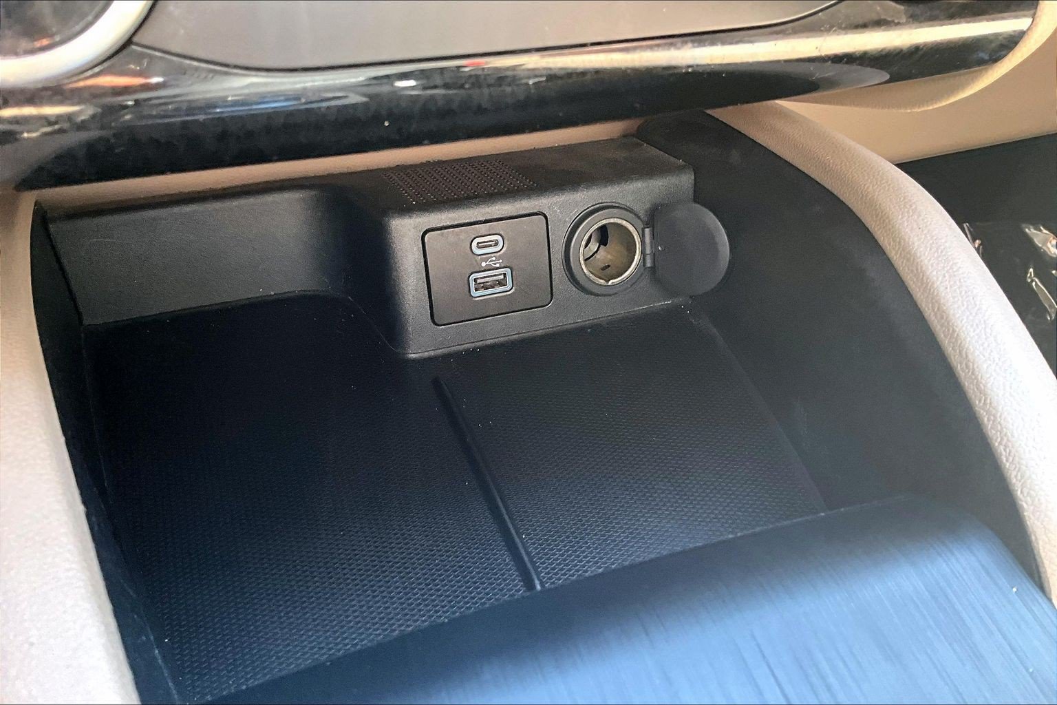 Certified 2021 Ford Escape SE FWD image 31