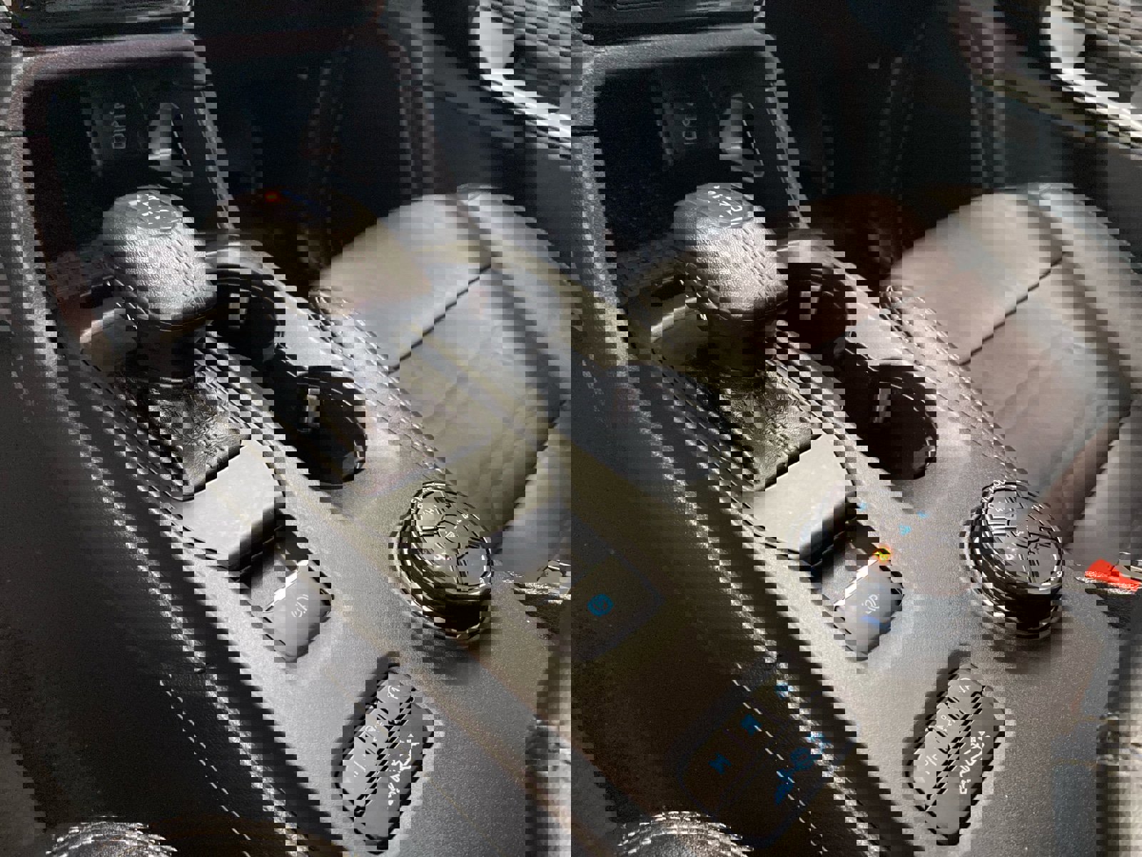 Certified 2024 Ford Ranger Lariat w/ FX4 Off-Road Package image 26