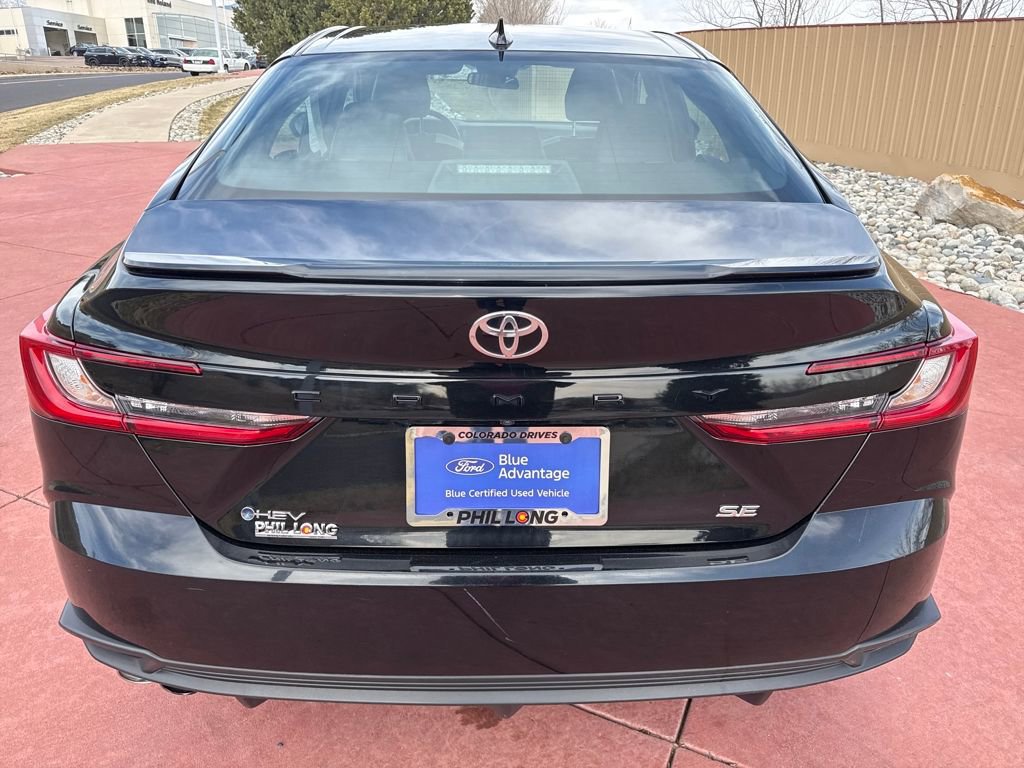 Used 2025 Toyota Camry SE image 6