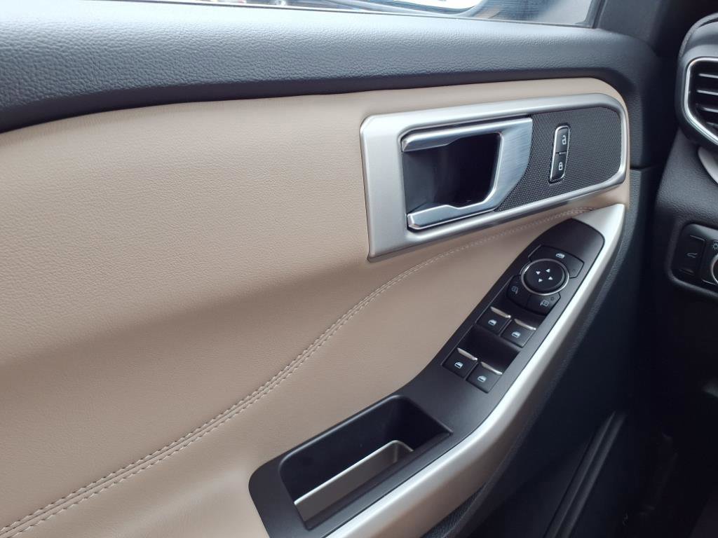 Certified 2023 Ford Explorer XLT w/ Equipment Group 202A image 22