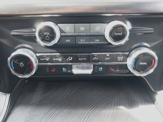 Certified 2023 Ford F150 Platinum w/ Equipment Group 701A High AWD/4WD image 21