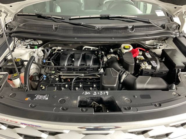 Certified 2019 Ford Explorer XLT w/ Equipment Group 202A image 9