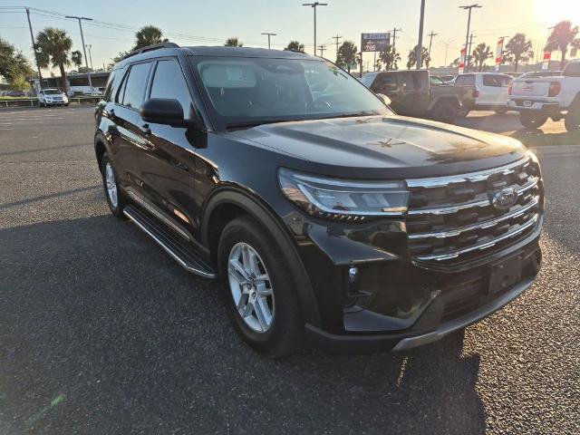 Certified 2025 Ford Explorer Active w/ Active Comfort Package RWD image 7