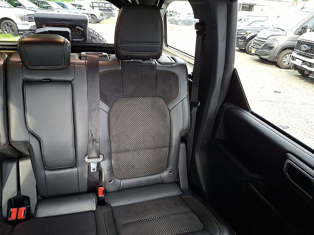 Certified 2025 Ford Bronco Raptor w/ Interior Carbon Fiber Pack AWD/4WD image 14