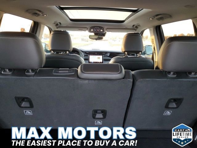 Used 2024 Jeep Grand Cherokee Limited 4xe image 7