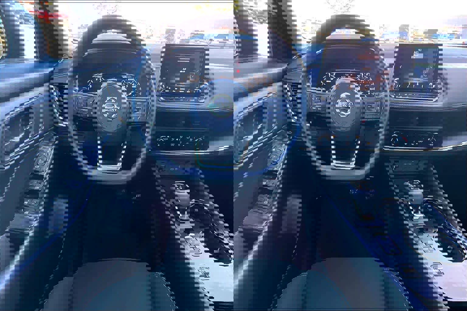 Used 2024 Nissan Rogue S image 8