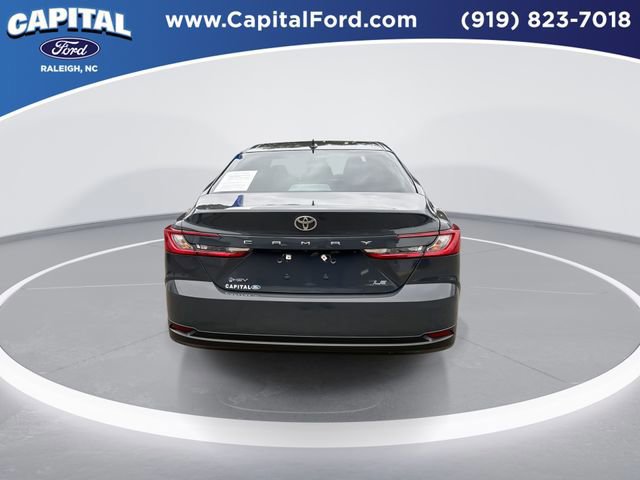 Used 2025 Toyota Camry LE image 5