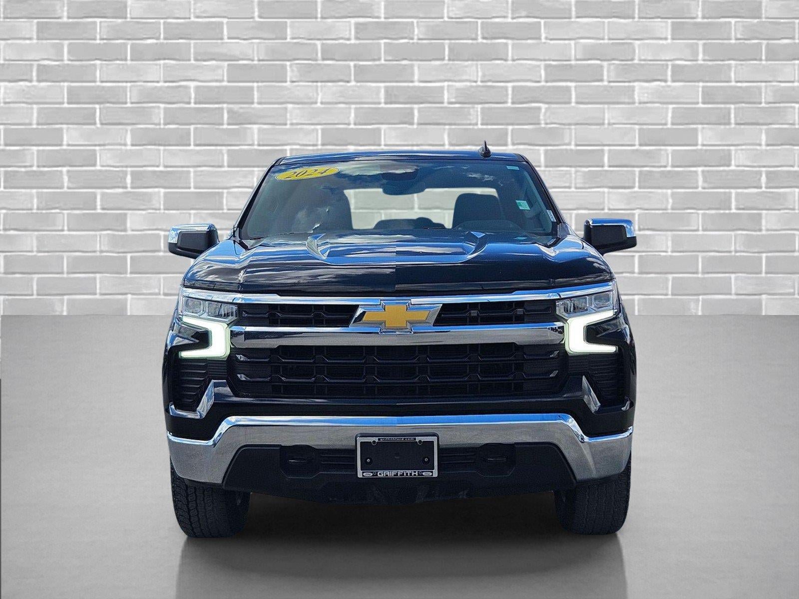 Used 2024 Chevrolet Silverado 1500 LT AWD/4WD image 2