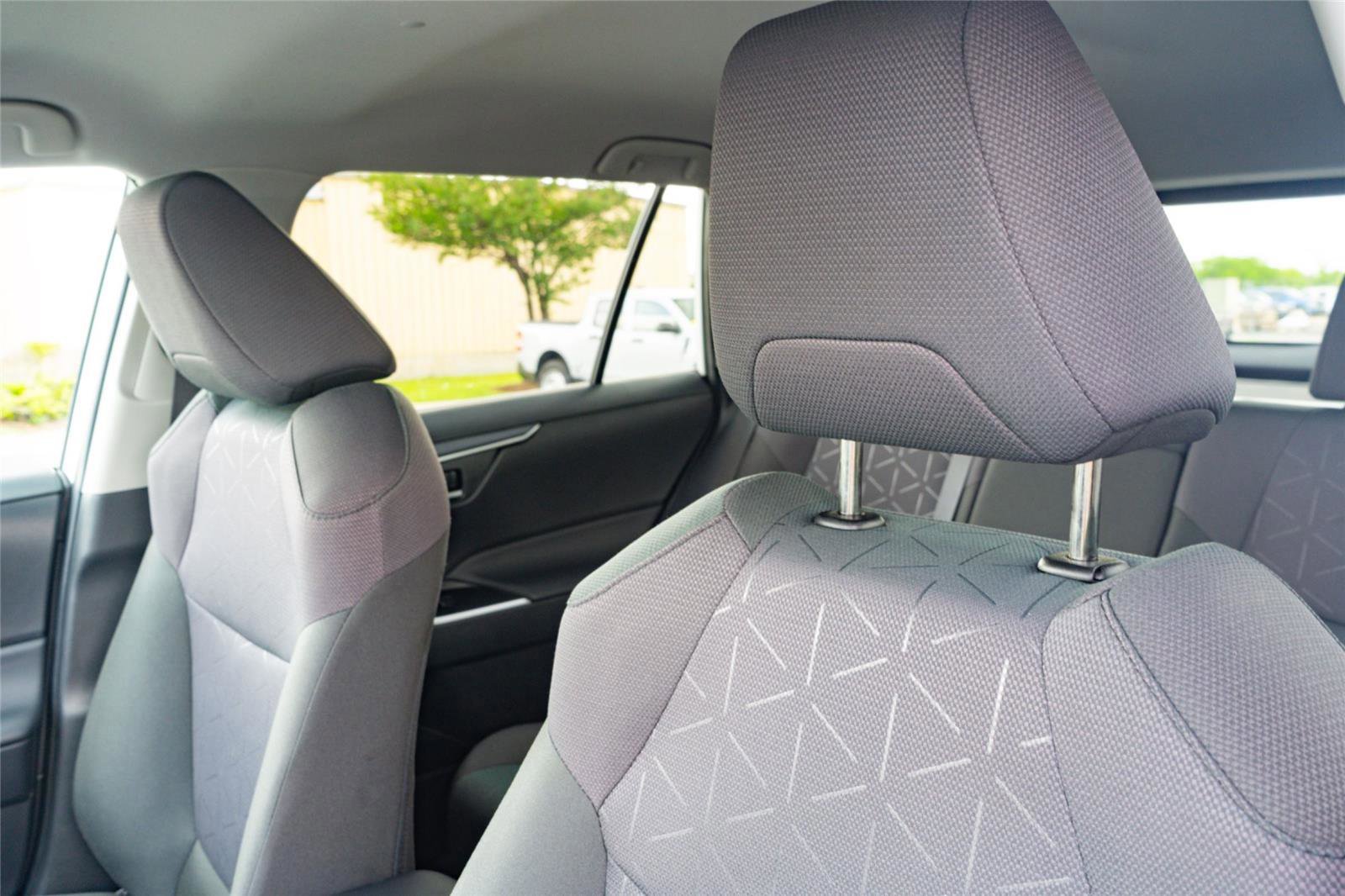 Used 2025 Toyota RAV4 XLE w/ Weather Package FWD image 8